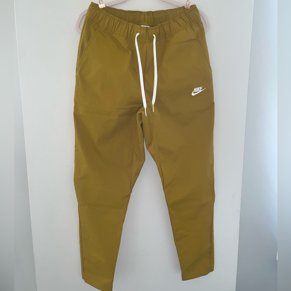 Nike joggers